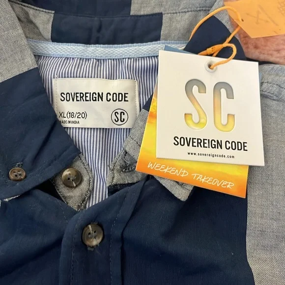 Button down - Picture 3 of 3